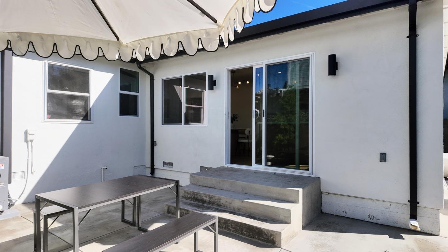 Detail Gallery Image 22 of 28 For 226 Roble Ave, Redwood City,  CA 94061 - 4 Beds | 2 Baths