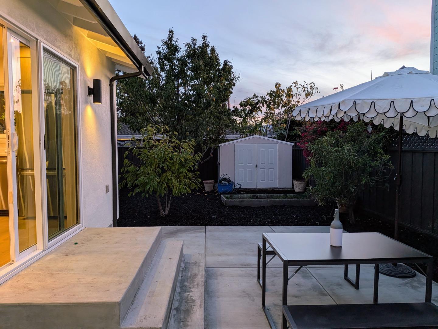 Detail Gallery Image 26 of 28 For 226 Roble Ave, Redwood City,  CA 94061 - 4 Beds | 2 Baths