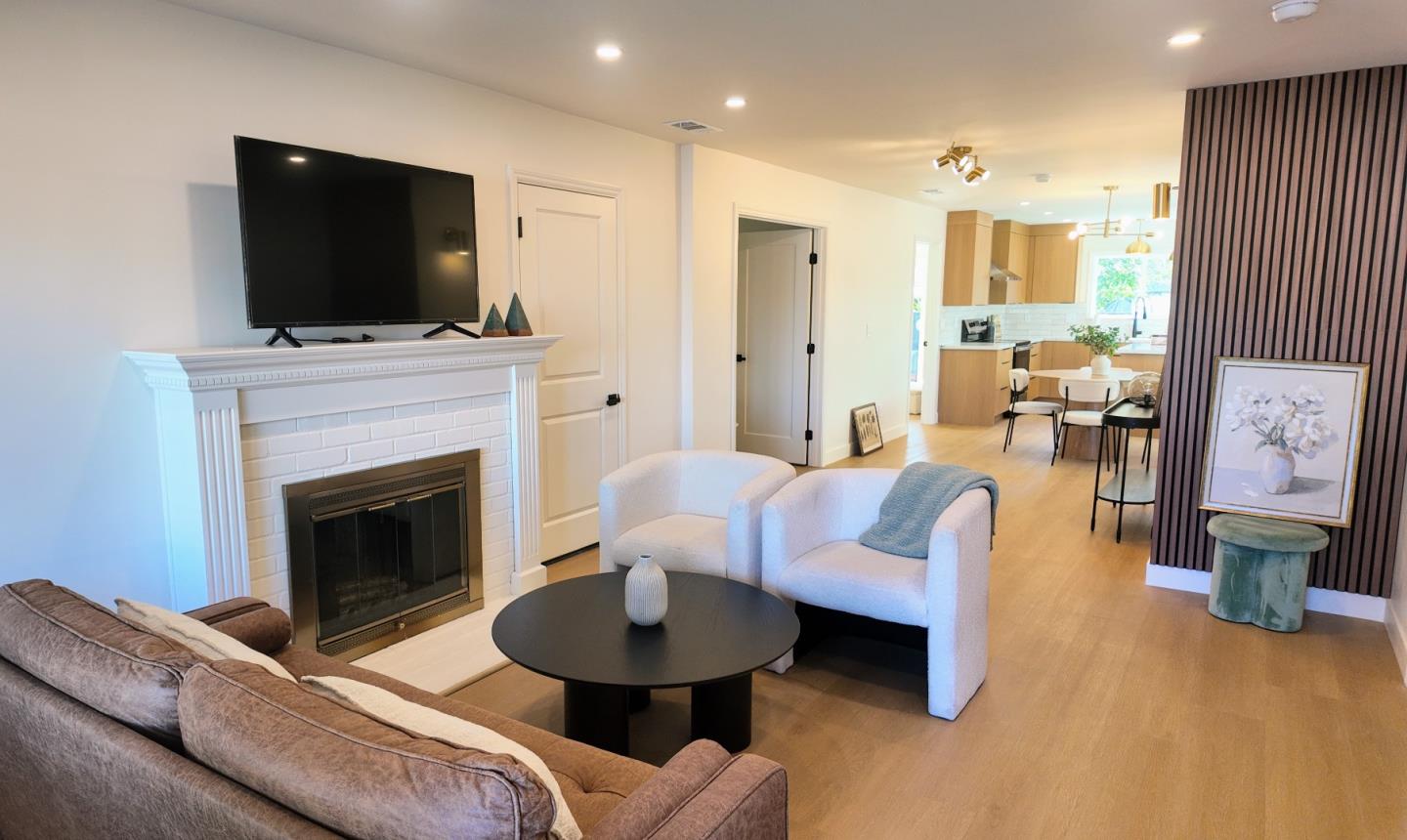 Detail Gallery Image 9 of 28 For 226 Roble Ave, Redwood City,  CA 94061 - 4 Beds | 2 Baths