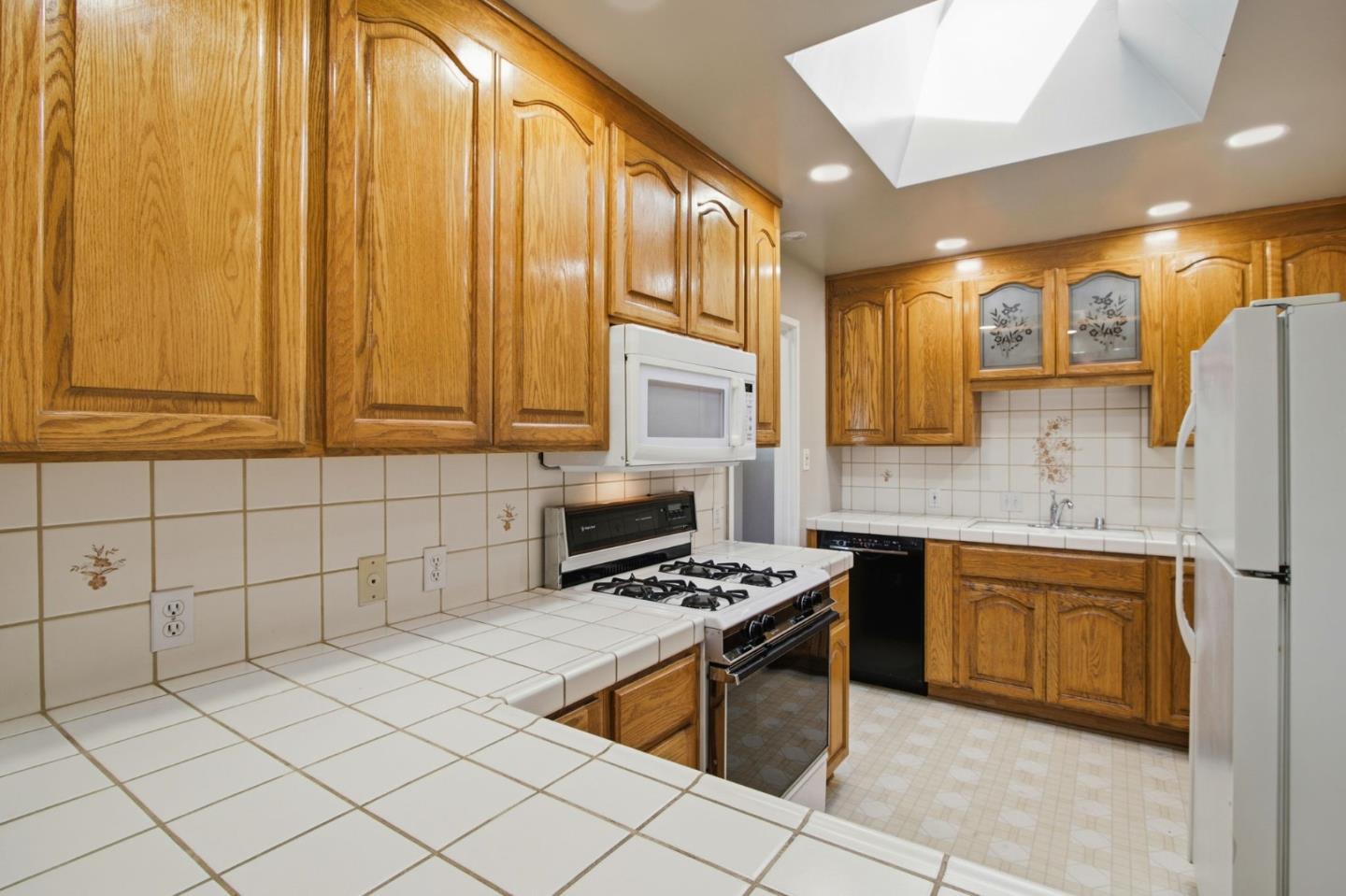 Detail Gallery Image 12 of 36 For 2682 Coit Dr, San Jose,  CA 95124 - 4 Beds | 2 Baths