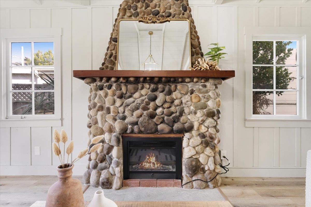 Detail Gallery Image 25 of 46 For 2866 Chesterfield Dr, Santa Cruz,  CA 95062 - 2 Beds | 2 Baths