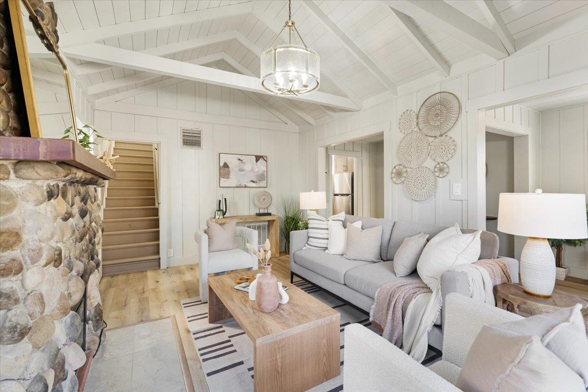 Detail Gallery Image 26 of 46 For 2866 Chesterfield Dr, Santa Cruz,  CA 95062 - 2 Beds | 2 Baths