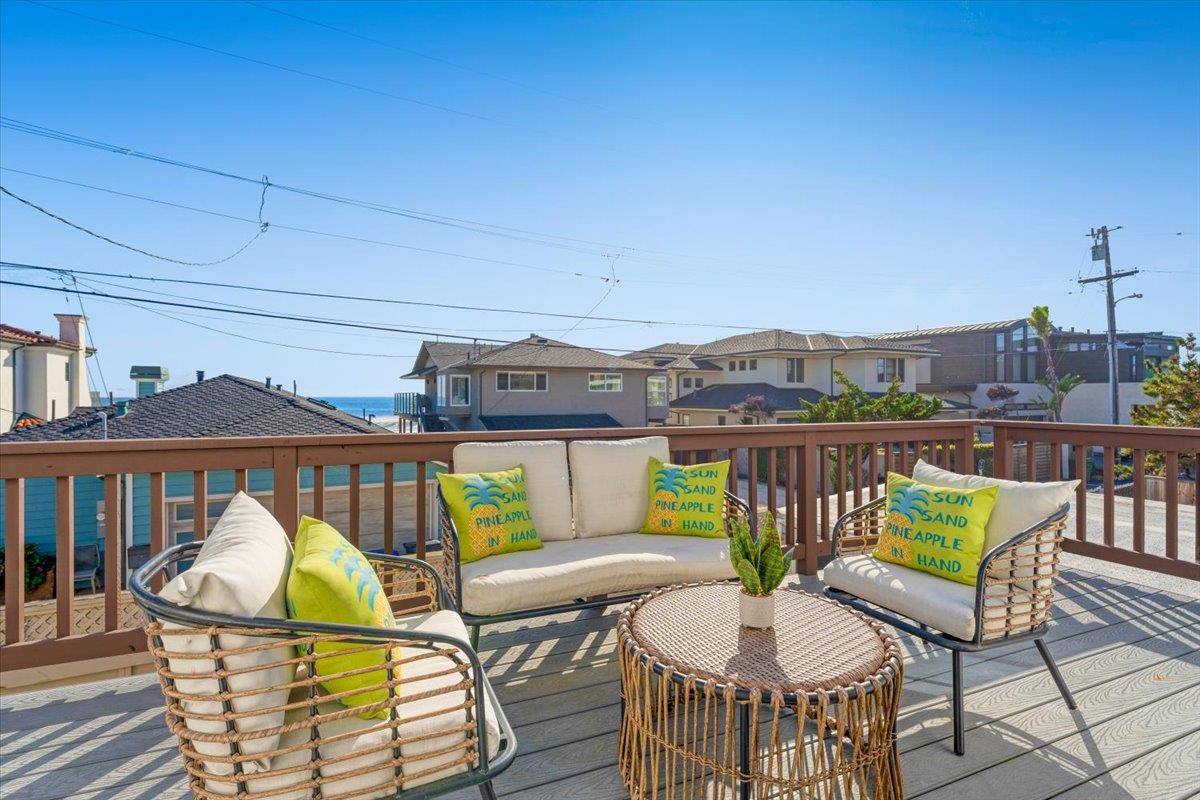 Detail Gallery Image 29 of 46 For 2866 Chesterfield Dr, Santa Cruz,  CA 95062 - 2 Beds | 2 Baths