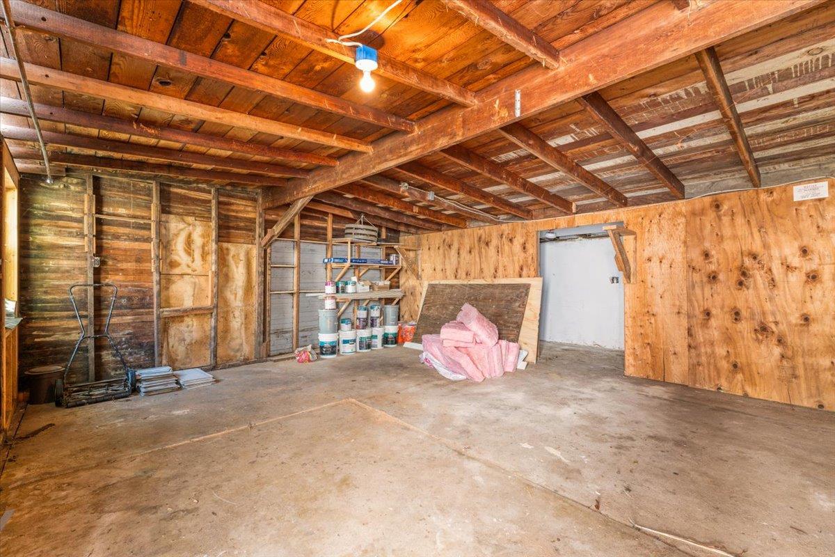 Detail Gallery Image 38 of 46 For 2866 Chesterfield Dr, Santa Cruz,  CA 95062 - 2 Beds | 2 Baths