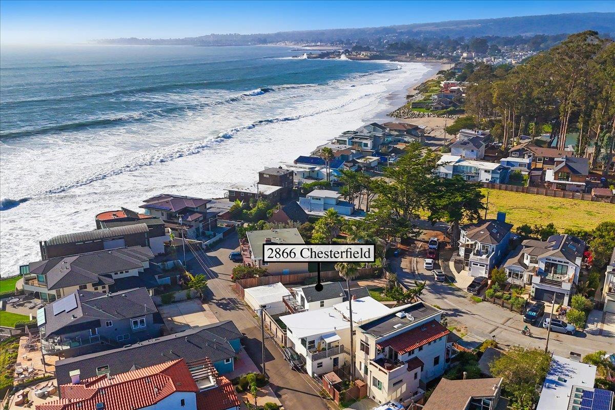 Detail Gallery Image 39 of 46 For 2866 Chesterfield Dr, Santa Cruz,  CA 95062 - 2 Beds | 2 Baths