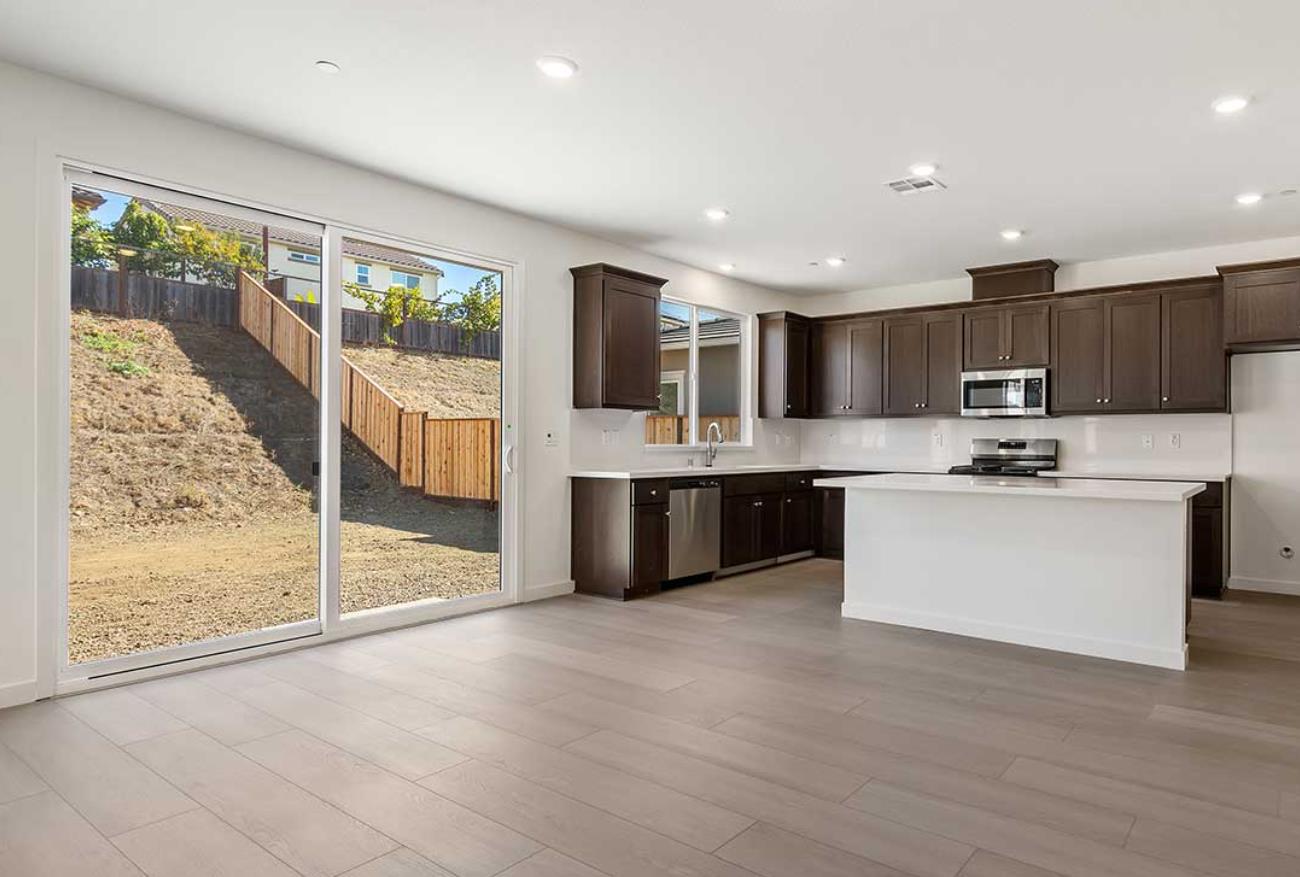 Detail Gallery Image 10 of 20 For 8632 Rockaway Dr, Vallejo,  CA 94591 - 4 Beds | 3 Baths