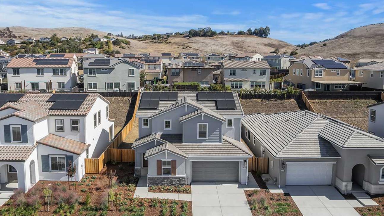 Detail Gallery Image 2 of 20 For 8632 Rockaway Dr, Vallejo,  CA 94591 - 4 Beds | 3 Baths