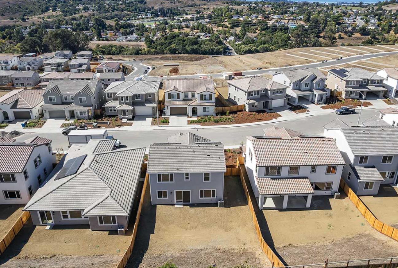 Detail Gallery Image 4 of 20 For 8632 Rockaway Dr, Vallejo,  CA 94591 - 4 Beds | 3 Baths