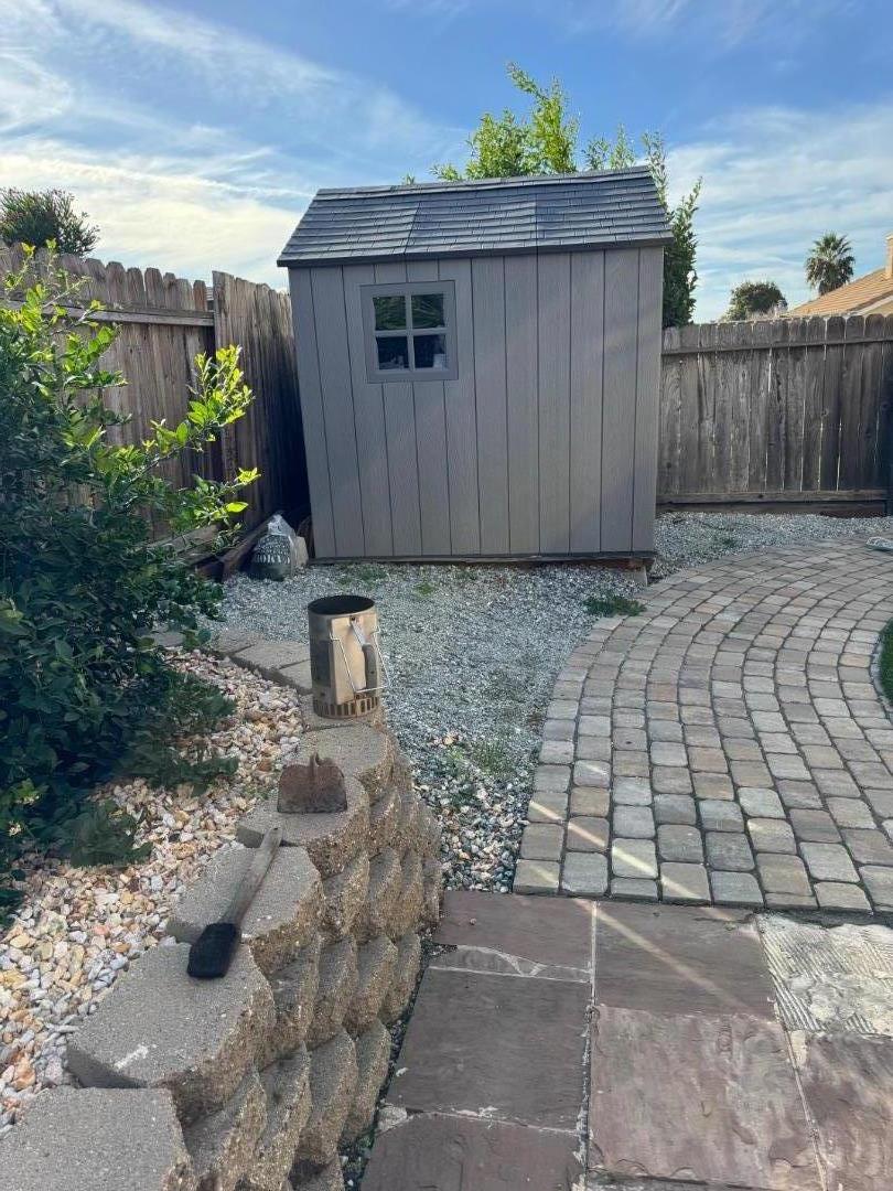 Detail Gallery Image 18 of 19 For 2171 Spruce Dr, Hollister,  CA 95023 - 4 Beds | 2 Baths