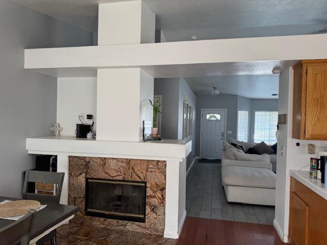 Detail Gallery Image 5 of 19 For 2171 Spruce Dr, Hollister,  CA 95023 - 4 Beds | 2 Baths