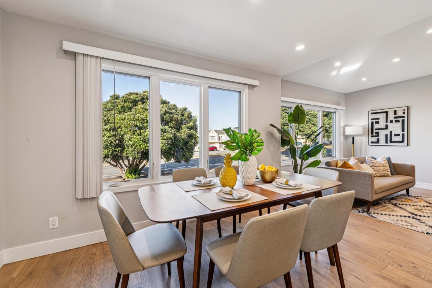 Detail Gallery Image 19 of 73 For 419 Lakeshore Dr, San Francisco,  CA 94132 - 5 Beds | 4 Baths