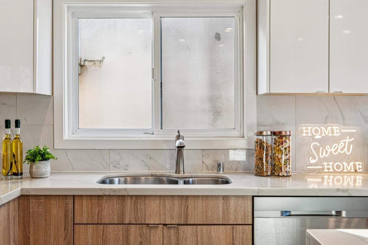 Detail Gallery Image 29 of 73 For 419 Lakeshore Dr, San Francisco,  CA 94132 - 5 Beds | 4 Baths