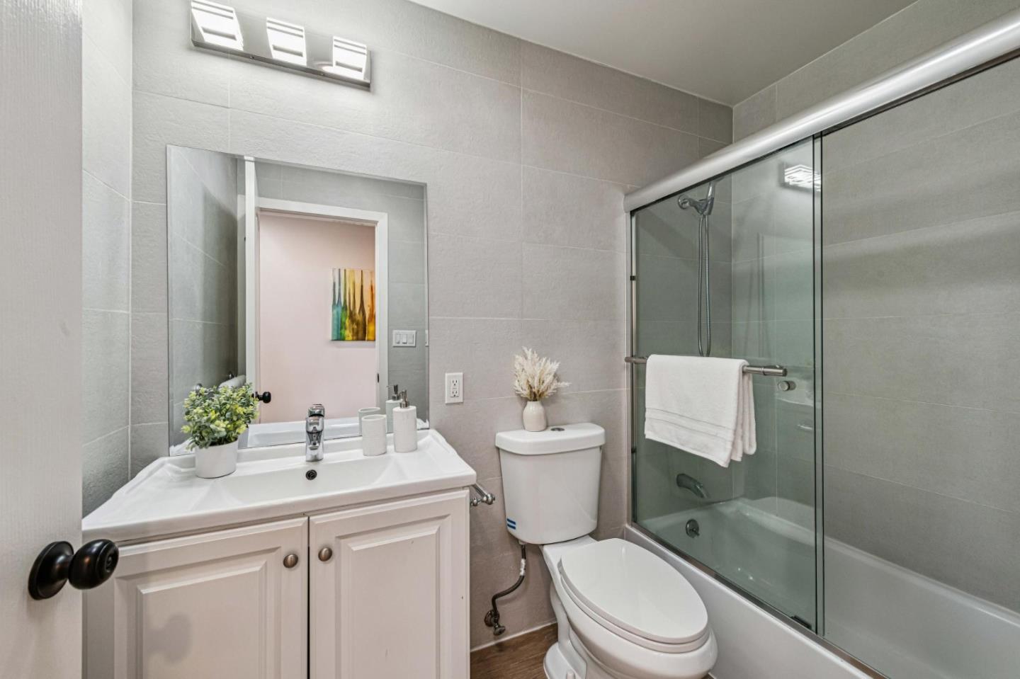 Detail Gallery Image 34 of 73 For 419 Lakeshore Dr, San Francisco,  CA 94132 - 5 Beds | 4 Baths