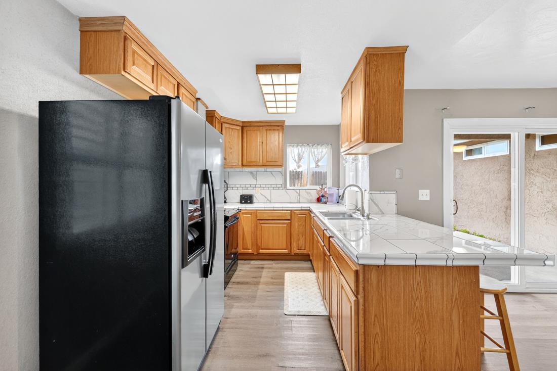 Detail Gallery Image 16 of 42 For 1260 Heather Glen Cir, Hollister,  CA 95023 - 3 Beds | 2 Baths