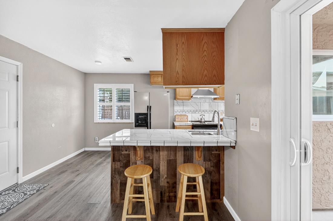 Detail Gallery Image 19 of 42 For 1260 Heather Glen Cir, Hollister,  CA 95023 - 3 Beds | 2 Baths