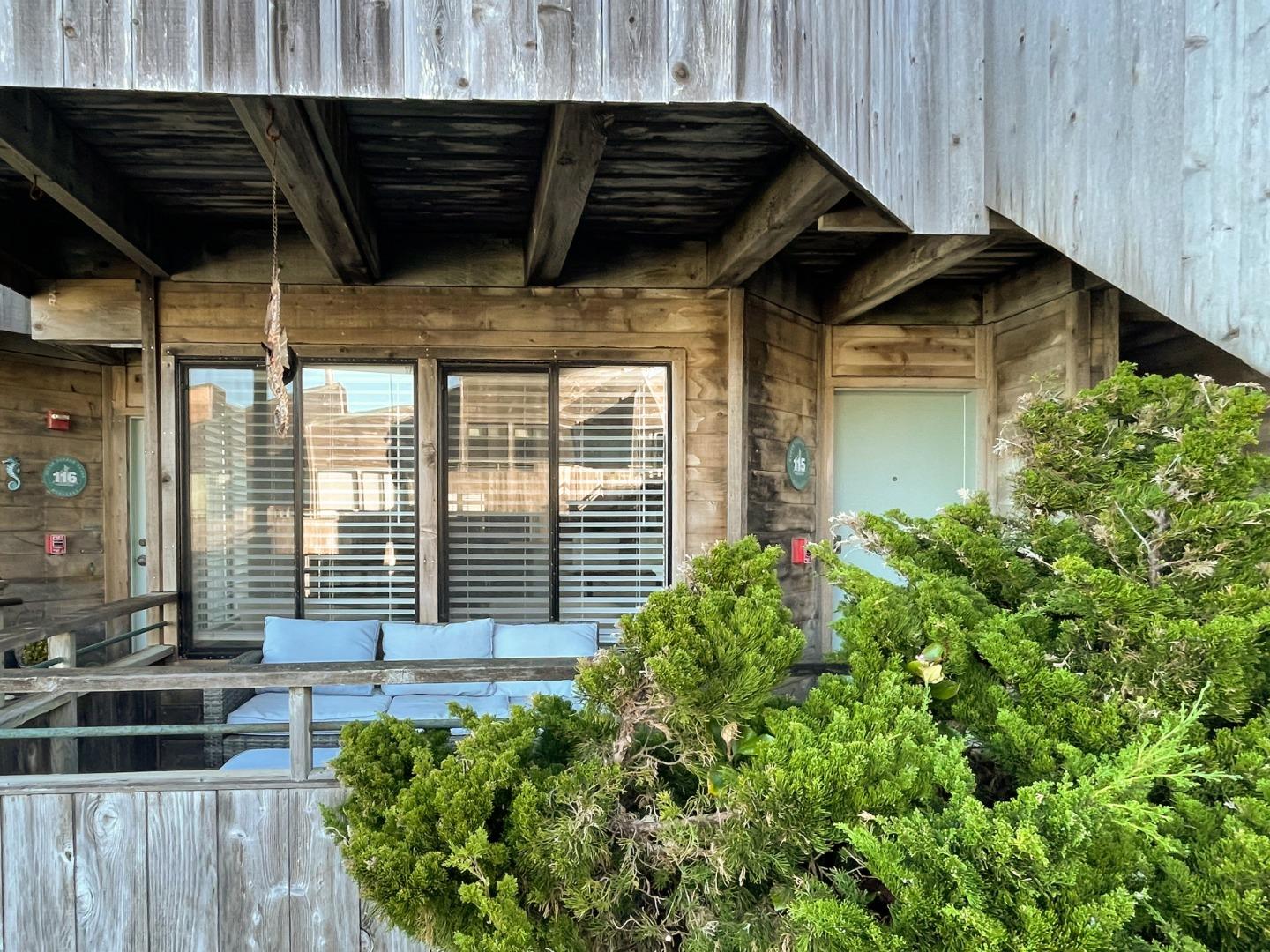 Detail Gallery Image 22 of 36 For 1 Surf Way #115,  Monterey,  CA 93940 - 1 Beds | 1 Baths