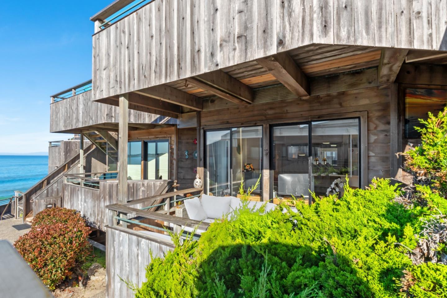 Detail Gallery Image 24 of 36 For 1 Surf Way #115,  Monterey,  CA 93940 - 1 Beds | 1 Baths