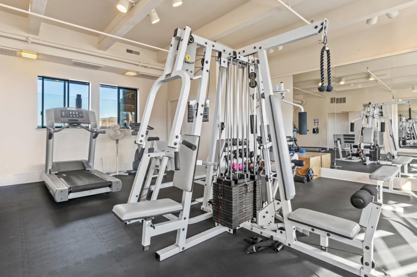 Detail Gallery Image 33 of 36 For 1 Surf Way #115,  Monterey,  CA 93940 - 1 Beds | 1 Baths