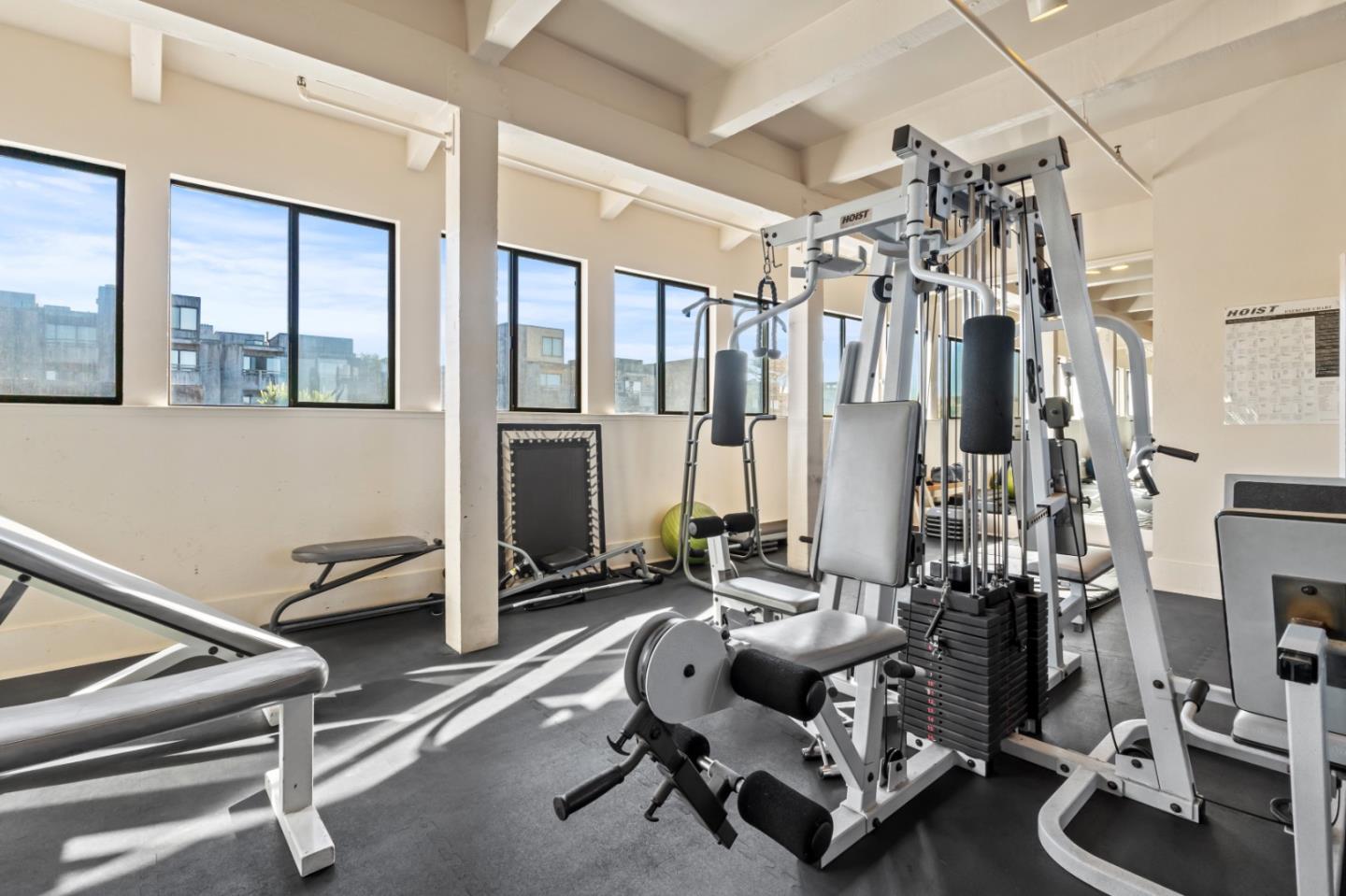 Detail Gallery Image 34 of 36 For 1 Surf Way #115,  Monterey,  CA 93940 - 1 Beds | 1 Baths