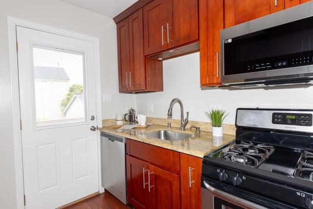 Detail Gallery Image 10 of 17 For 1609 Bonita Ave #5,  Berkeley,  CA 94709 - 2 Beds | 1 Baths