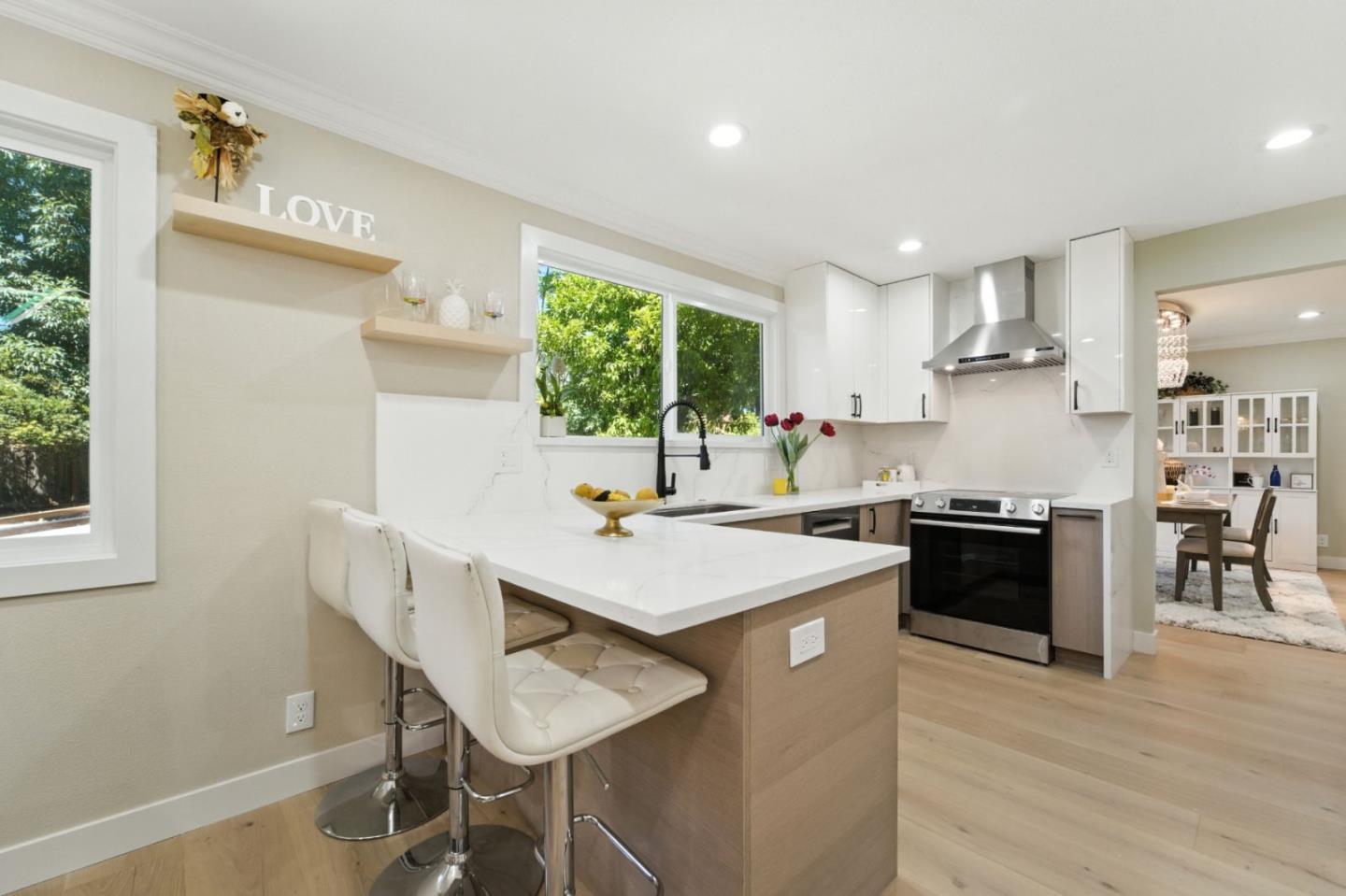 Detail Gallery Image 17 of 51 For 2565 Estella Dr, Santa Clara,  CA 95051 - 5 Beds | 3 Baths