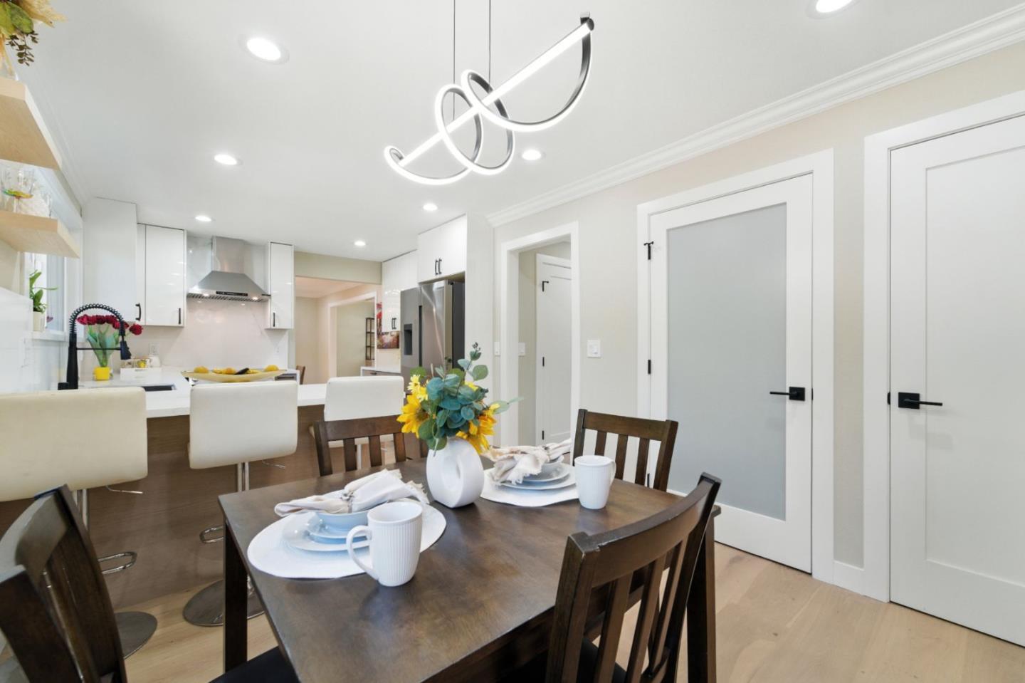 Detail Gallery Image 19 of 51 For 2565 Estella Dr, Santa Clara,  CA 95051 - 5 Beds | 3 Baths