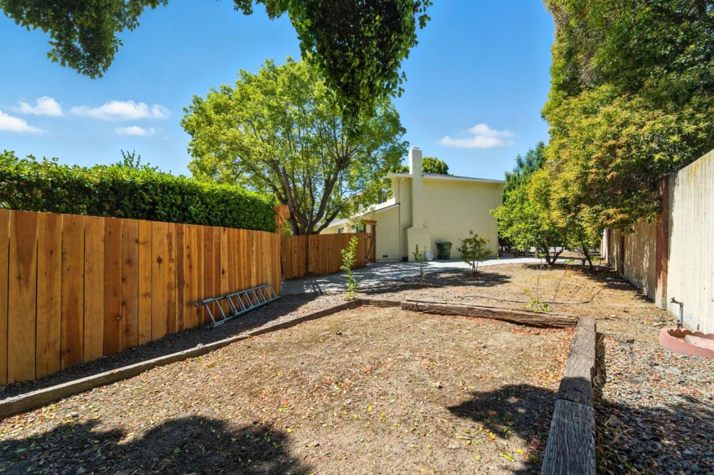 Detail Gallery Image 47 of 51 For 2565 Estella Dr, Santa Clara,  CA 95051 - 5 Beds | 3 Baths