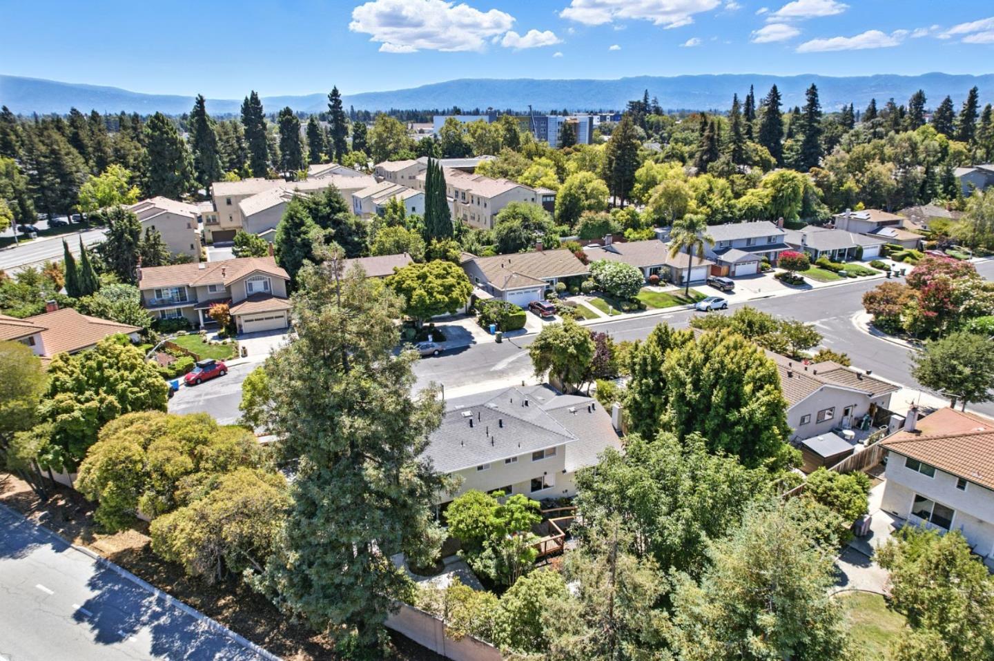 Detail Gallery Image 49 of 51 For 2565 Estella Dr, Santa Clara,  CA 95051 - 5 Beds | 3 Baths