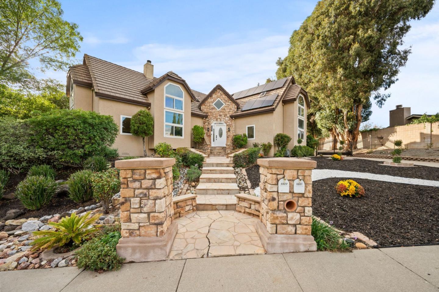 Detail Gallery Image 66 of 68 For 6607 Arlington Dr, Pleasanton,  CA 94566 - 8 Beds | 5/1 Baths