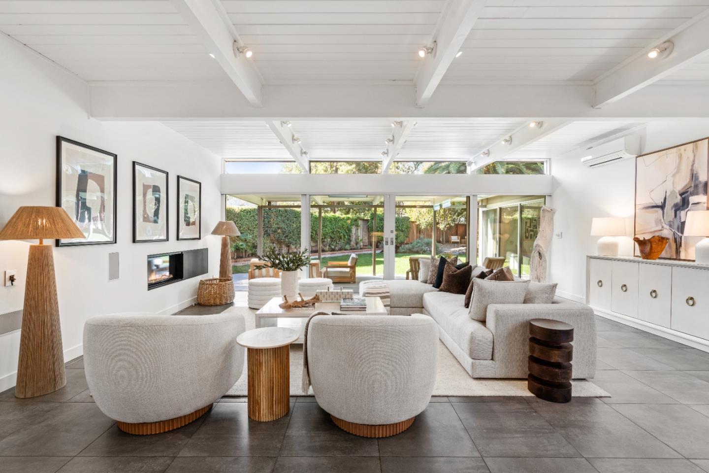 Detail Gallery Image 16 of 85 For 3502 Arbutus Ave, Palo Alto,  CA 94303 - 4 Beds | 2/1 Baths