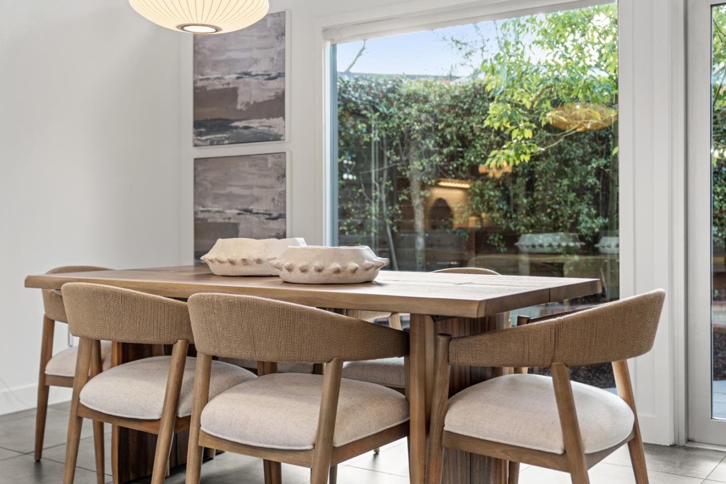 Detail Gallery Image 31 of 85 For 3502 Arbutus Ave, Palo Alto,  CA 94303 - 4 Beds | 2/1 Baths