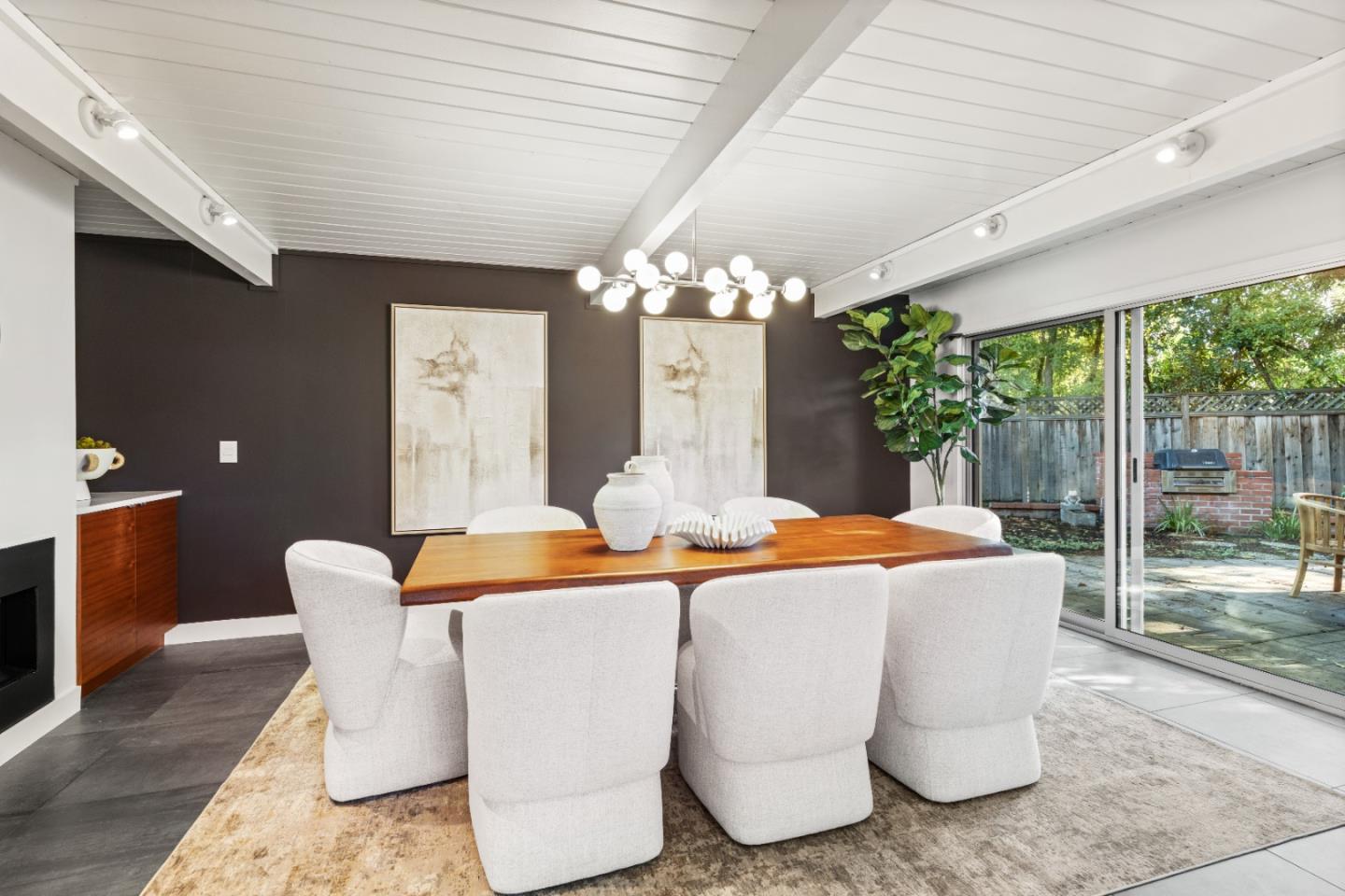 Detail Gallery Image 36 of 85 For 3502 Arbutus Ave, Palo Alto,  CA 94303 - 4 Beds | 2/1 Baths