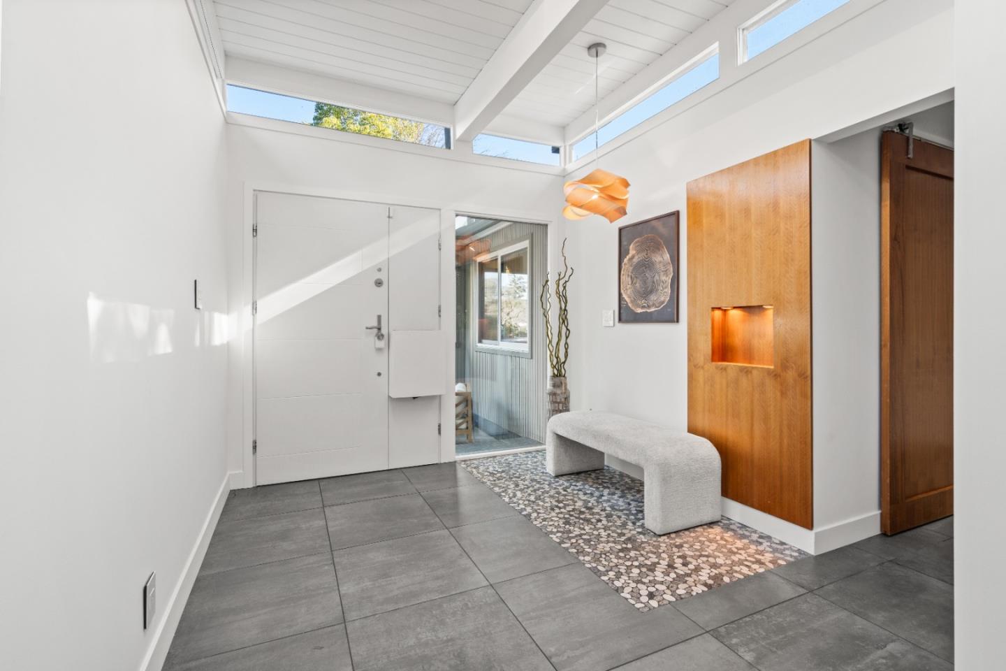 Detail Gallery Image 4 of 85 For 3502 Arbutus Ave, Palo Alto,  CA 94303 - 4 Beds | 2/1 Baths