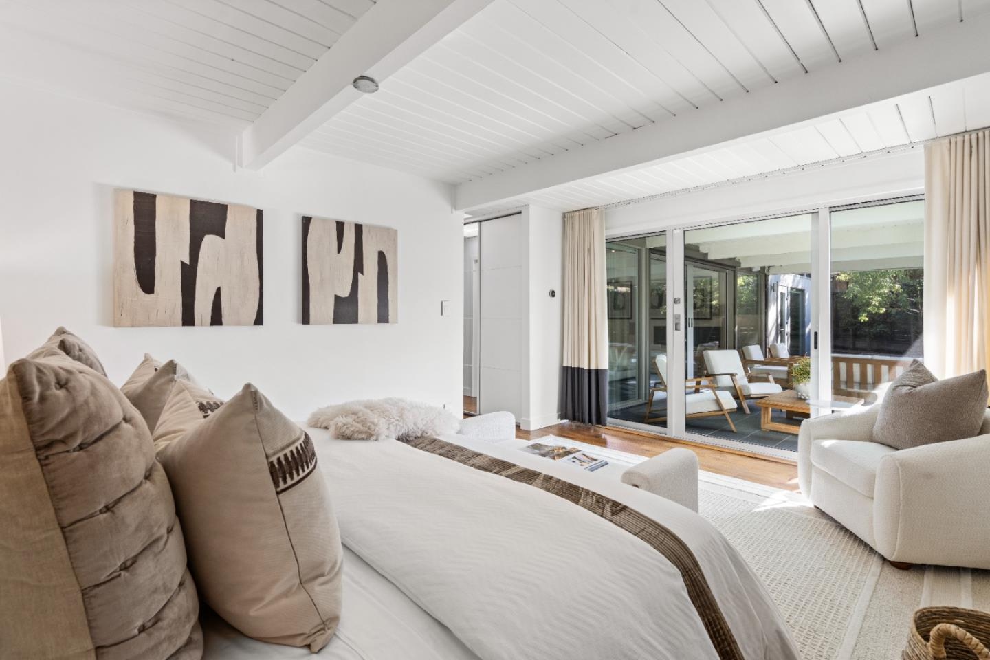 Detail Gallery Image 41 of 85 For 3502 Arbutus Ave, Palo Alto,  CA 94303 - 4 Beds | 2/1 Baths