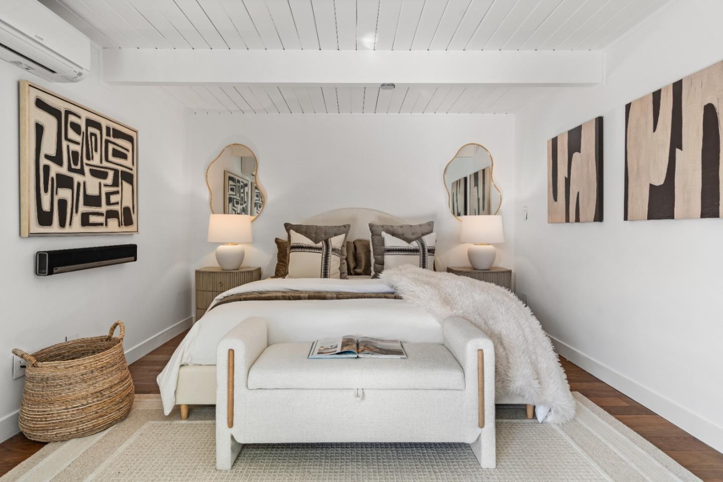 Detail Gallery Image 43 of 85 For 3502 Arbutus Ave, Palo Alto,  CA 94303 - 4 Beds | 2/1 Baths