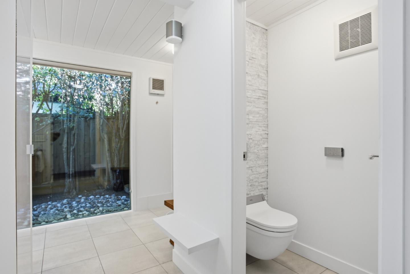 Detail Gallery Image 46 of 85 For 3502 Arbutus Ave, Palo Alto,  CA 94303 - 4 Beds | 2/1 Baths