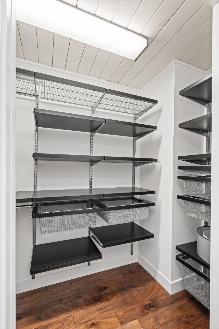 Detail Gallery Image 49 of 85 For 3502 Arbutus Ave, Palo Alto,  CA 94303 - 4 Beds | 2/1 Baths