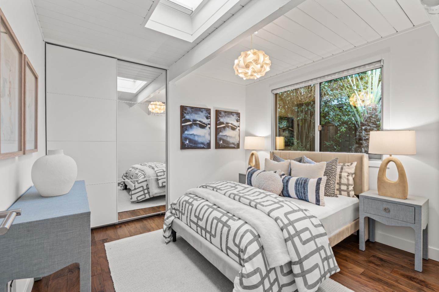 Detail Gallery Image 50 of 85 For 3502 Arbutus Ave, Palo Alto,  CA 94303 - 4 Beds | 2/1 Baths