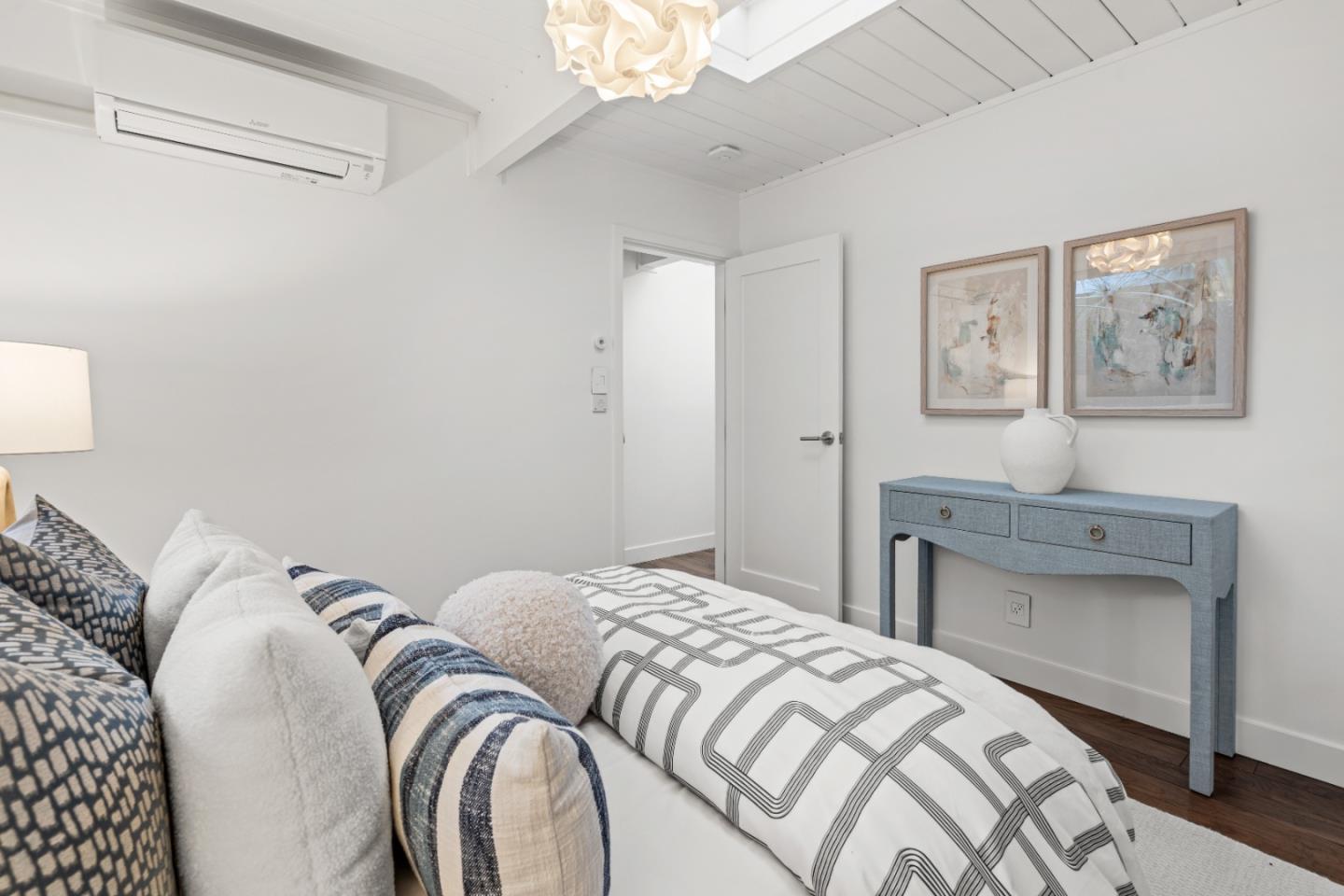 Detail Gallery Image 52 of 85 For 3502 Arbutus Ave, Palo Alto,  CA 94303 - 4 Beds | 2/1 Baths