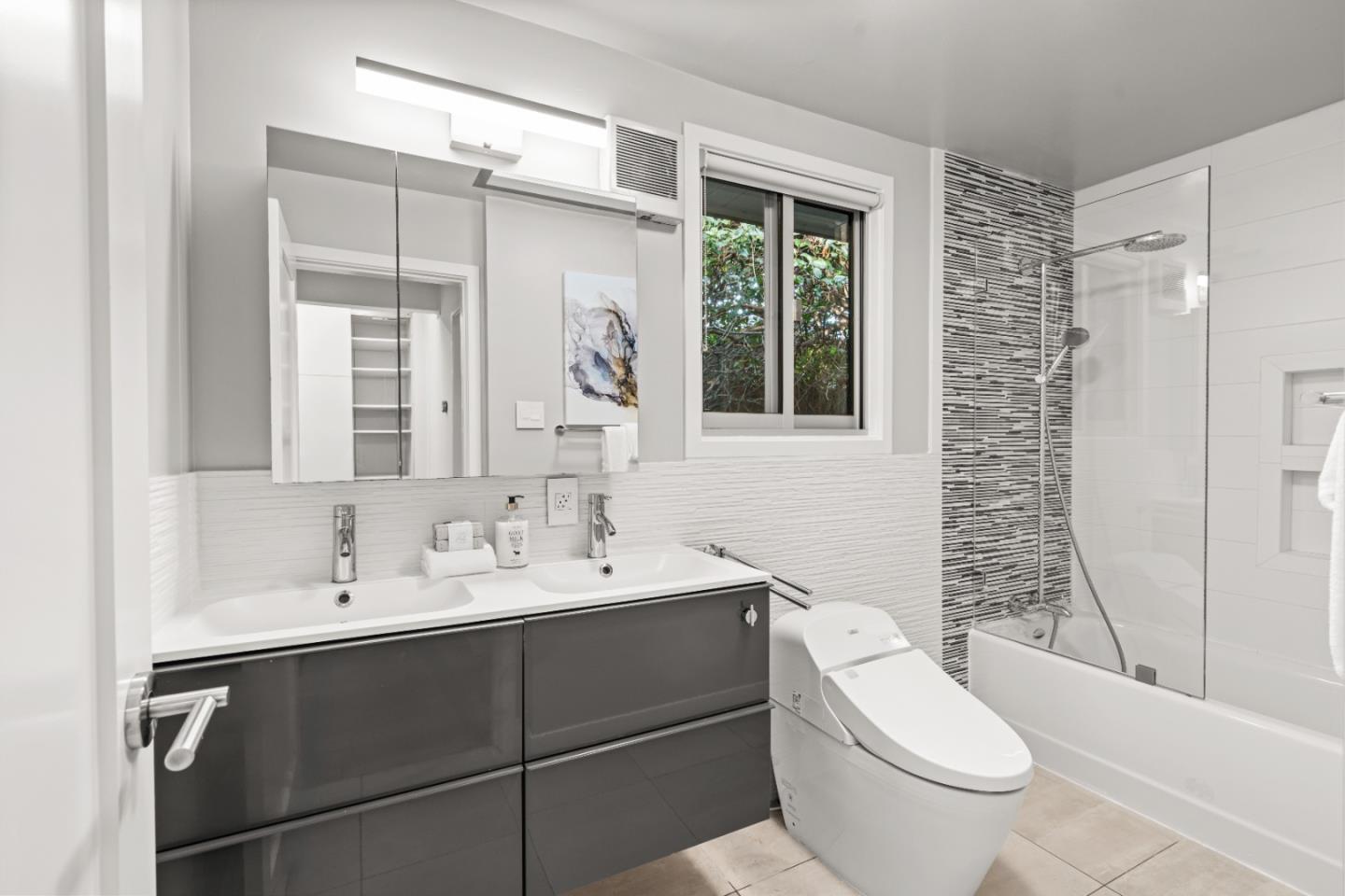 Detail Gallery Image 53 of 85 For 3502 Arbutus Ave, Palo Alto,  CA 94303 - 4 Beds | 2/1 Baths