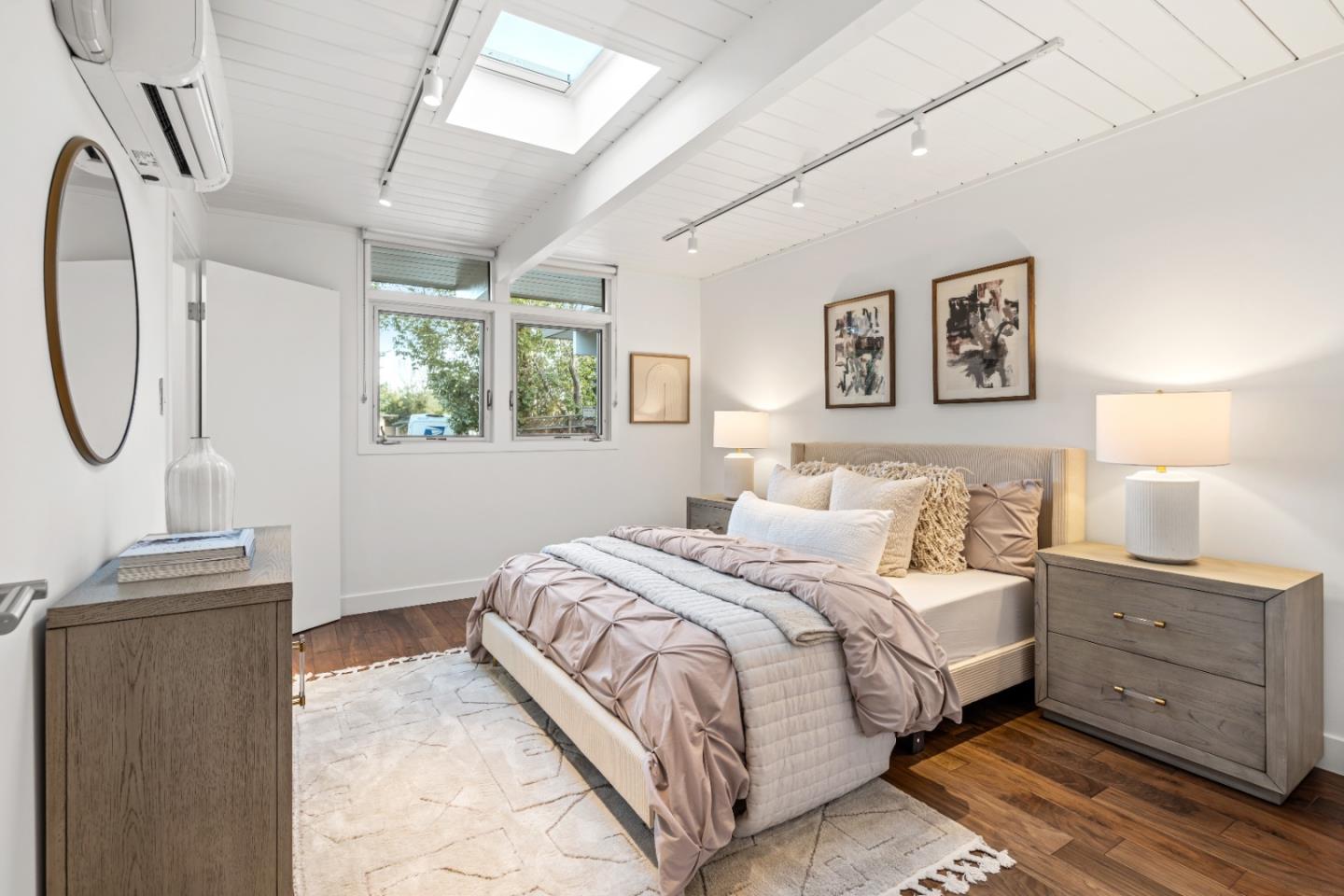 Detail Gallery Image 55 of 85 For 3502 Arbutus Ave, Palo Alto,  CA 94303 - 4 Beds | 2/1 Baths