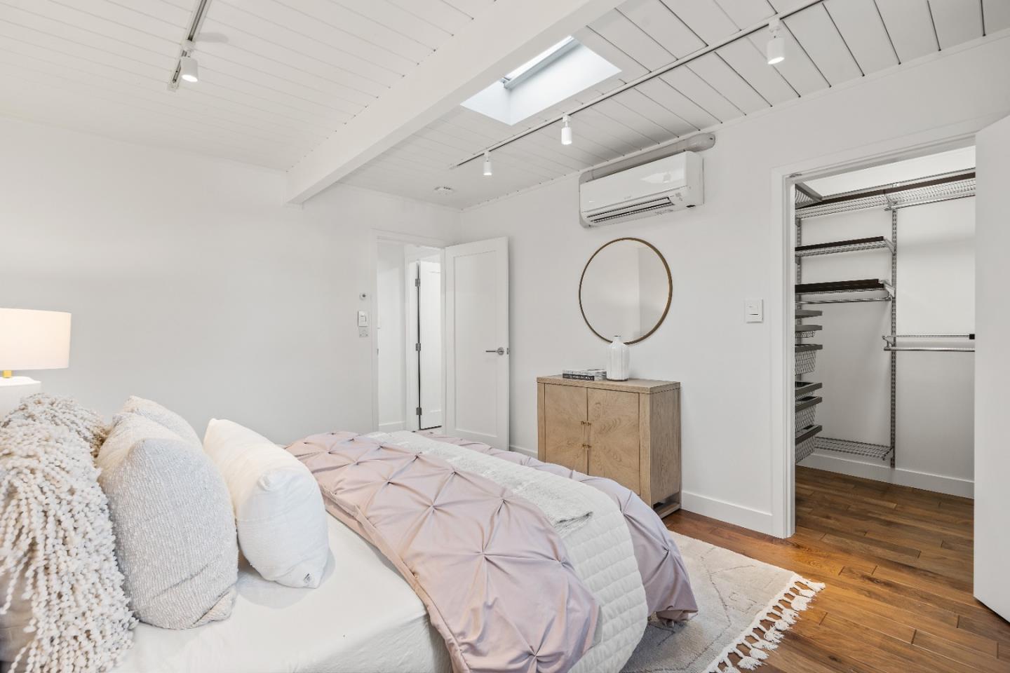 Detail Gallery Image 57 of 85 For 3502 Arbutus Ave, Palo Alto,  CA 94303 - 4 Beds | 2/1 Baths