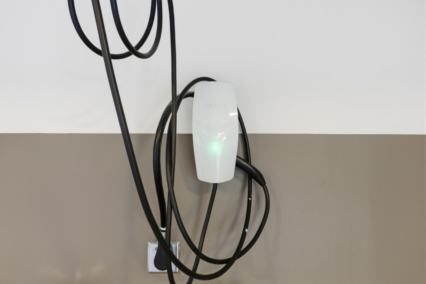 Detail Gallery Image 64 of 85 For 3502 Arbutus Ave, Palo Alto,  CA 94303 - 4 Beds | 2/1 Baths