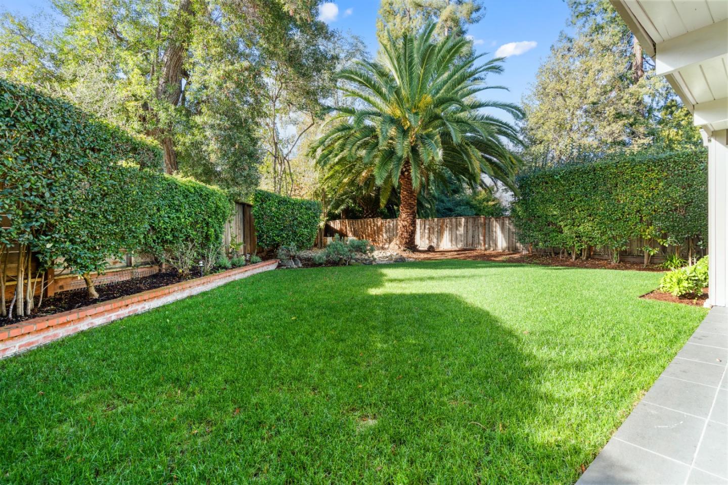 Detail Gallery Image 75 of 85 For 3502 Arbutus Ave, Palo Alto,  CA 94303 - 4 Beds | 2/1 Baths