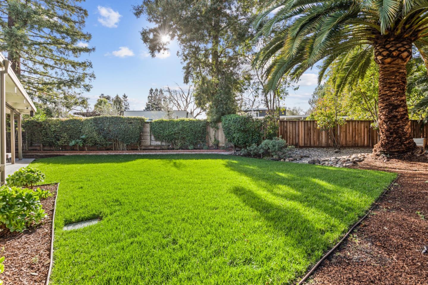 Detail Gallery Image 76 of 85 For 3502 Arbutus Ave, Palo Alto,  CA 94303 - 4 Beds | 2/1 Baths