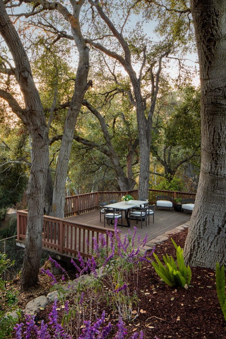 Detail Gallery Image 18 of 20 For 10601 Madera Dr, Cupertino,  CA 95014 - 5 Beds | 2/1 Baths