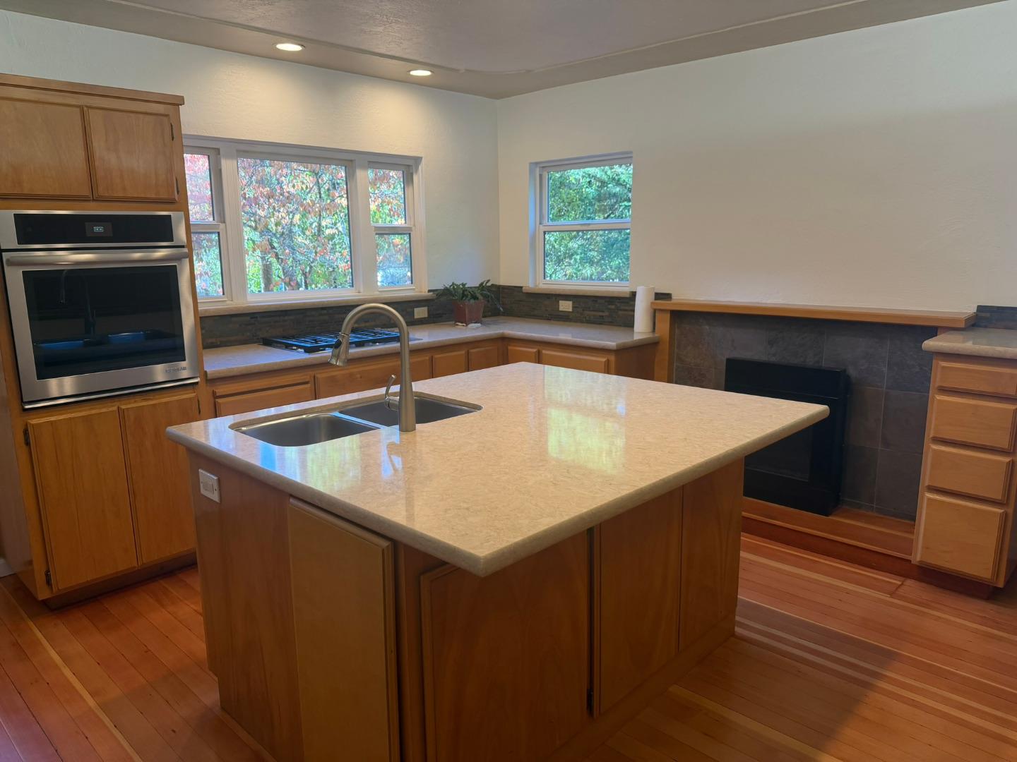 Detail Gallery Image 9 of 19 For 13206 Middleton Ave, Boulder Creek,  CA 95006 - 3 Beds | 2 Baths