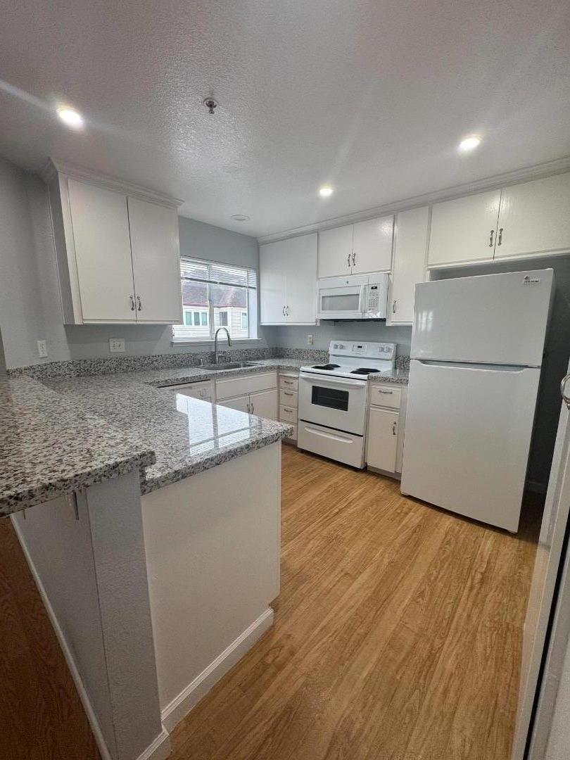 Detail Gallery Image 5 of 24 For 741 Pointe Pacific Dr #10,  Daly City,  CA 94014 - 2 Beds | 2 Baths