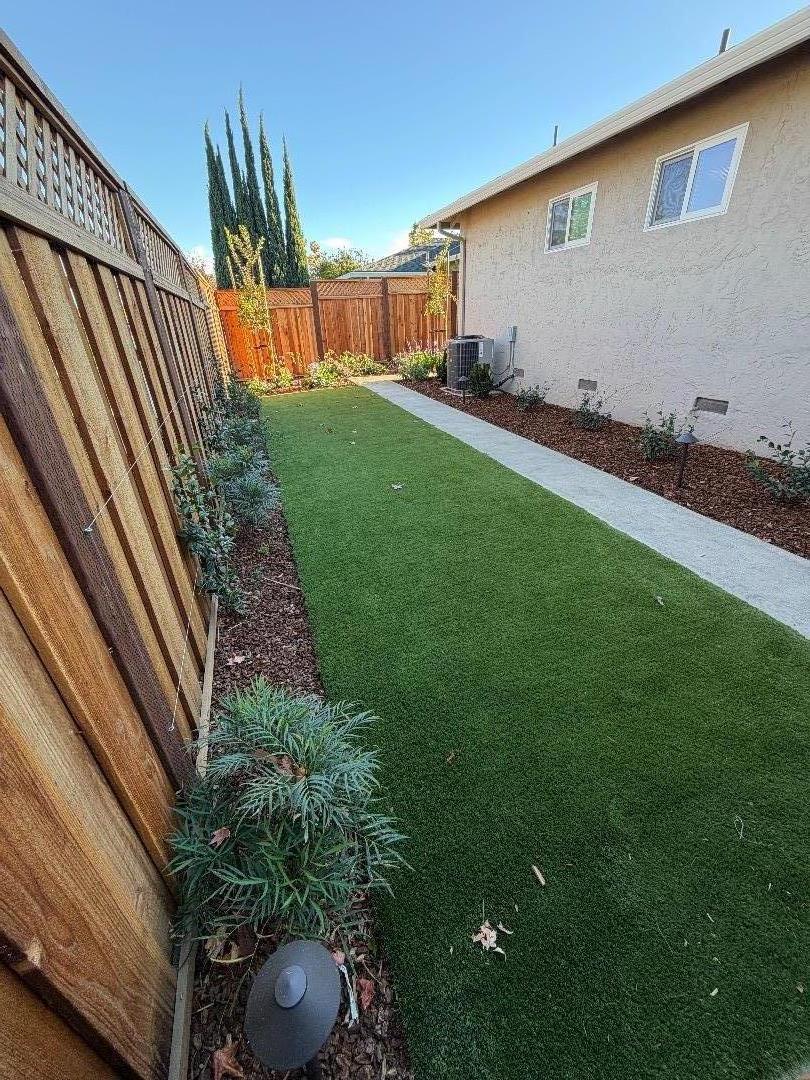 Detail Gallery Image 17 of 28 For 1800 Terri Way, San Jose,  CA 95124 - 2 Beds | 2 Baths