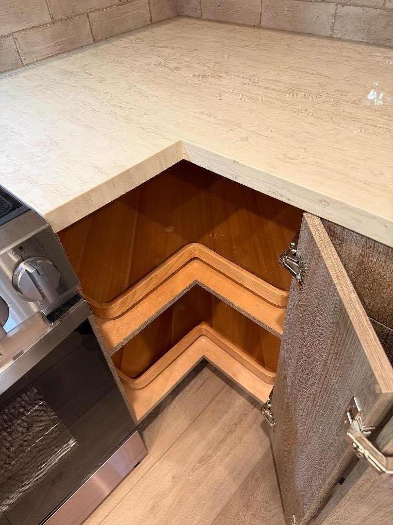 Detail Gallery Image 9 of 28 For 1800 Terri Way, San Jose,  CA 95124 - 2 Beds | 2 Baths